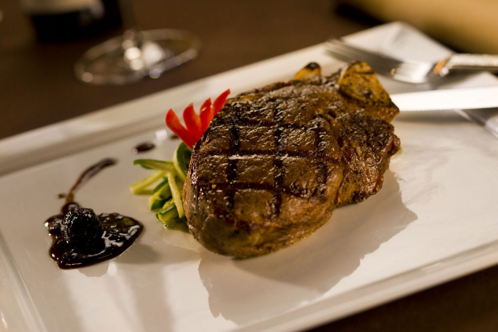 Mignon's Steaks & Seafood