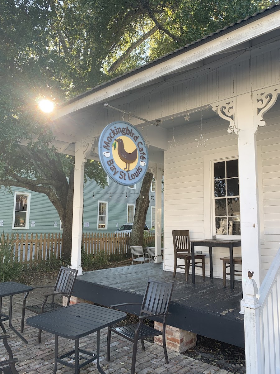 Mockingbird Café